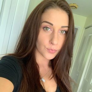 Meet your Posher, Annie